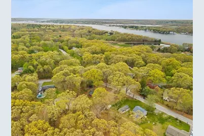 9 Hillside Ave, Berkley, MA 02779 - Photo 25