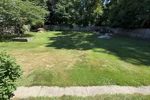 220 Belair St, New Bedford, MA 02745 - Photo 19