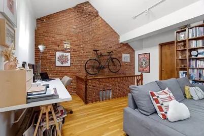 36 Hanson St, Boston, MA 02118 - Photo 25