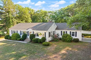 10 Hornbeam Hill Rd, Chelmsford, MA 01824 - Photo 1