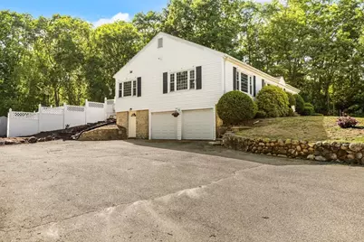10 Hornbeam Hill Rd, Chelmsford, MA 01824 - Photo 5