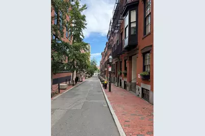 23 Temple Street #6, Boston, MA 02114 - Photo 17