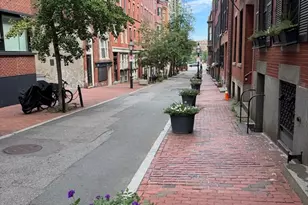 23 Temple St, Boston, MA 02114 - Photo 13