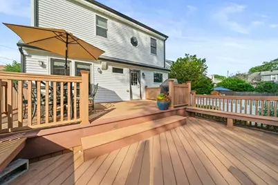 73 Hawthorne St, Boston, MA 02131 - Photo 23
