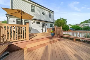 73 Hawthorne St, Boston, MA 02131 - Photo 23