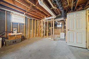 73 Hawthorne St, Boston, MA 02131 - Photo 21