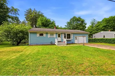 346 Newhouse St, Springfield, MA 01118 - Photo 1