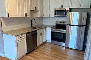 38 Carey Ave, Watertown, MA 02472 - Photo 5