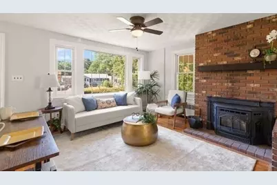 84 Walnut St, Walpole, MA 02081 - Photo 5