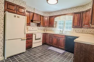 77 Old Turnpike Rd, Northfield, MA 01360 - Photo 9