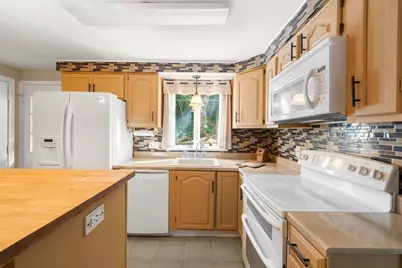7 Ivy Cir #7, Norwood, MA 02062 - Photo 5