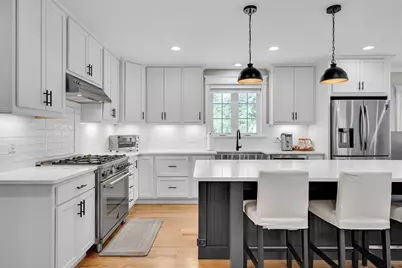 7 Perham St, Bedford, MA 01730 - Photo 7