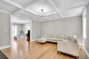 7 Perham St, Bedford, MA 01730 - Photo 17