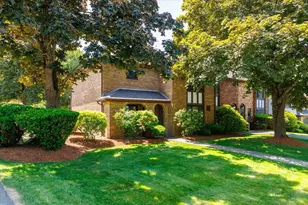 11 Cobblestone Ln, Worcester, MA 01606 - Photo 1