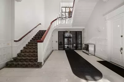 17 Gloucester St #7, Boston, MA 02116 - Photo 17