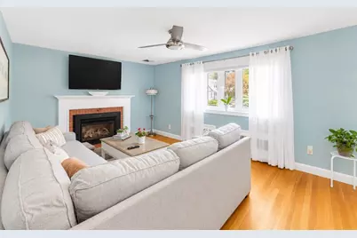 13 Willard St, Dedham, MA 02026 - Photo 7