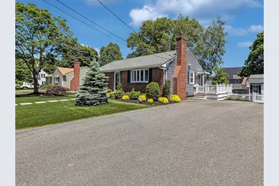 13 Willard St, Dedham, MA 02026 - Photo 3