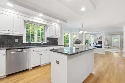 14 Puritan Ave, North Andover, MA 01845 - Photo 7