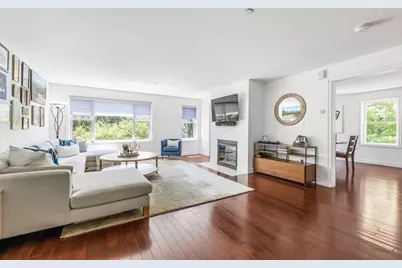 30 Webster St #4, Needham, MA 02494 - Photo 3