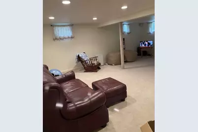 2 Lafayette Dr, Marlborough, MA 01752 - Photo 17