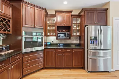 2 Highview Cir, Wilbraham, MA 01095 - Photo 11