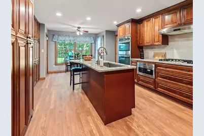 7 Woodcliffe Ave, Worcester, MA 01604 - Photo 11