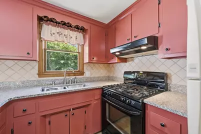 15 Shawsheen St, Tewksbury, MA 01876 - Photo 9