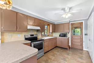 189 Blackmore Pond Rd, Wareham, MA 02576 - Photo 5