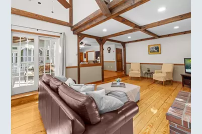 61 Beach St, Millbury, MA 01527 - Photo 19