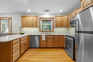 61 Beach St, Millbury, MA 01527 - Photo 13