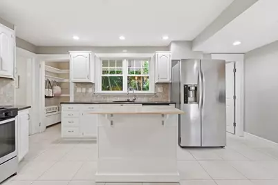 443 Summer Ave, Reading, MA 01867 - Photo 3
