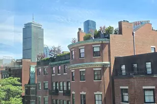 10 Charlesgate E, Boston, MA 02215 - Photo 13