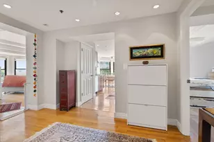 10 Charlesgate E, Boston, MA 02215 - Photo 21