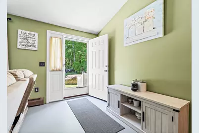 90 Oakmont Ave, Westminster, MA 01473 - Photo 3