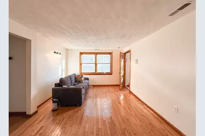 202 Bremen St #3, Boston, MA 02128 - Photo 5