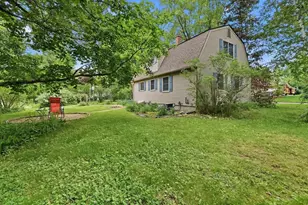 45 Glendale Rd, Northampton, MA 01062 - Photo 3