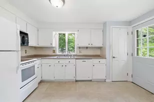 45 Glendale Rd, Northampton, MA 01062 - Photo 5