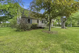 45 Glendale Rd, Northampton, MA 01062 - Photo 1