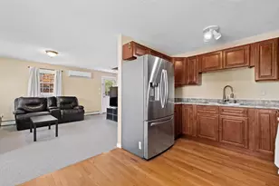 33 Lakeview Ave, Dudley, MA 01571 - Photo 9