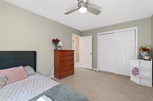 33 Lakeview Ave, Dudley, MA 01571 - Photo 17
