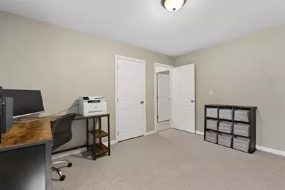 33 Lakeview Ave, Dudley, MA 01571 - Photo 15