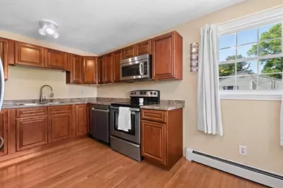 33 Lakeview Ave, Dudley, MA 01571 - Photo 7