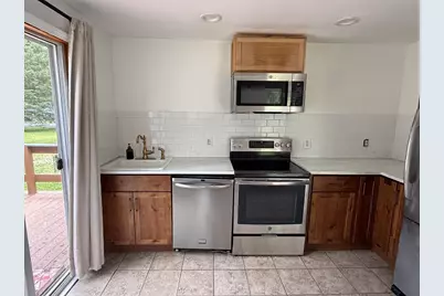76 Nelson Circle, West Springfield, MA 01089 - Photo 3