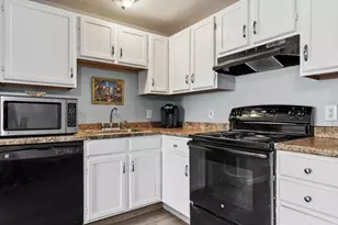 33 Huron St, Fitchburg, MA 01420 - Photo 13