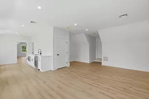 235 Lincoln St, Seekonk, MA 02771 - Photo 11
