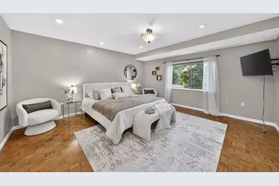 41 Centre St #106, Brookline, MA 02446 - Photo 11