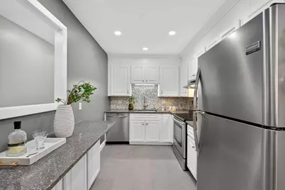 41 Centre St #106, Brookline, MA 02446 - Photo 9
