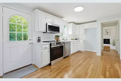 3 Gwynne Rd, Franklin, MA 02038 - Photo 3