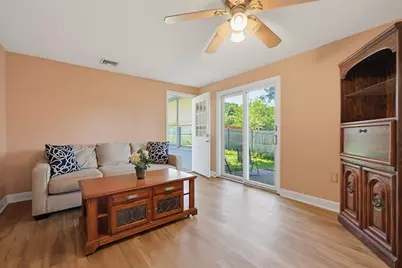 212 Beacon St, Framingham, MA 01701 - Photo 15