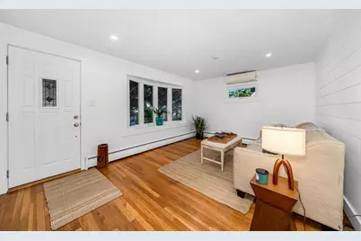 2 Bailey St, Methuen, MA 01844 - Photo 3
